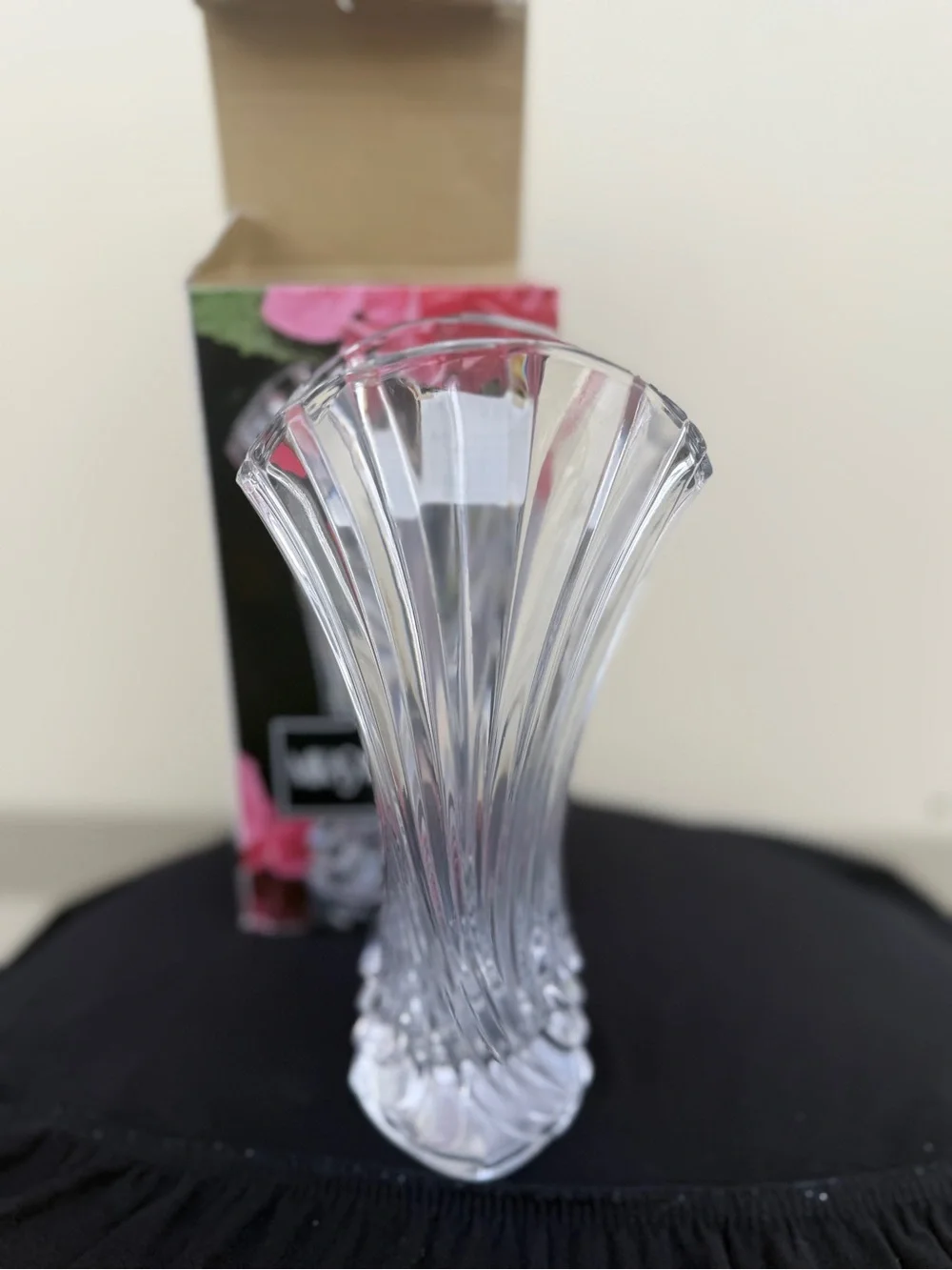 Mikasa Clear Crystal Sculpted Fan Vase